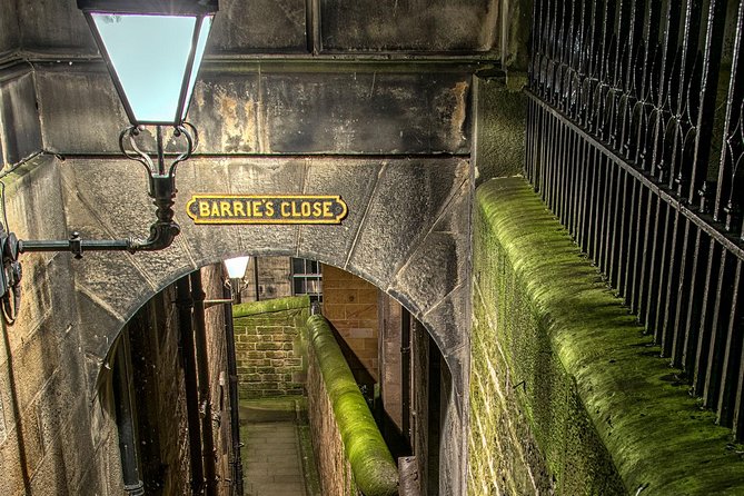 Ghosts, Mysteries, and Witches Tour - Tron Kirk and the fear of alleged witches
