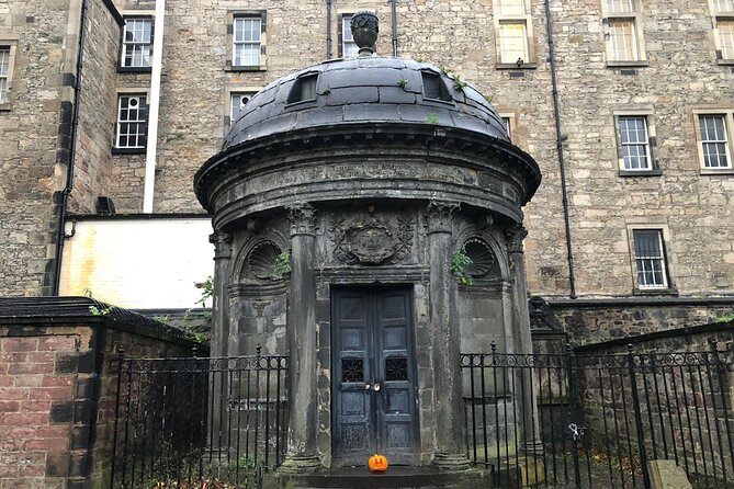 Ghosts of Edinburgh: Bloody Past Exploration Game and Tour - Mary King’s Close beneath the Royal Mile