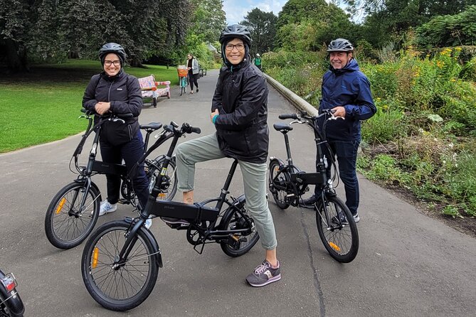 Glasgow EBike and Whisky Distillery Tour! - Glasgow University and the West End