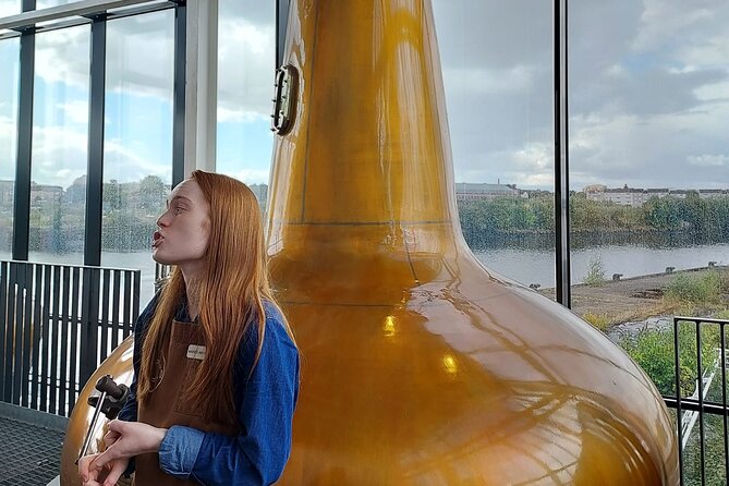 Glasgow EBike and Whisky Distillery Tour! - Kelvingrove’s architecture and public art