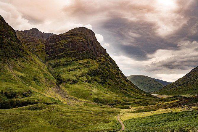 Glasgow: Eilean Donan, Loch Ness & Glenfinnan - 2 Day Tour - Glasgow to Loch Lomond: an easy start to Highland country