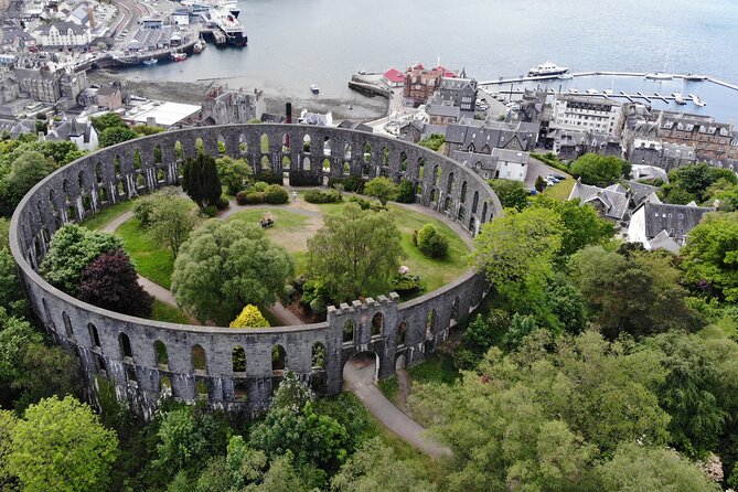 Glasgow: Glencoe & Oban Privately Guided Day Tour in Luxury MPV - Kilchurn Castle on Loch Awe