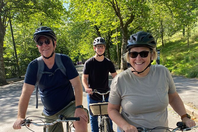 Glasgow Highlights Bike or Ebike Tour - Kelvin Hall and the West End