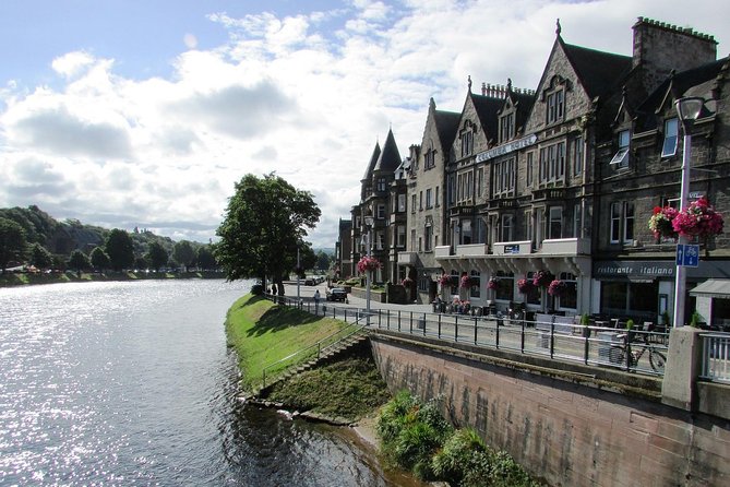 Glasgow: Loch Ness, Inverness & The Highlands - 2 Day Tour - Day one begins at Loch Lomond