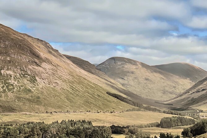 Glenfinnan Viaduct Glencoe Fort William Private Tour Glasgow - Stirling Castle, Wallace, and the first Highland cattle stop