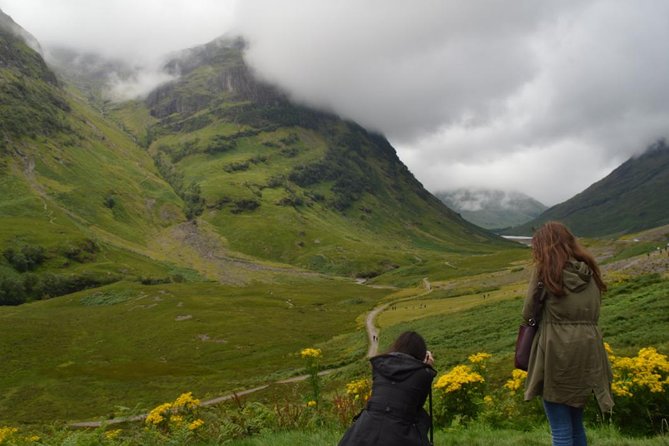 Greenock Private Tour Stirling Castle & Loch Lomond - Lunch at MHOR 84 in Balquhidder