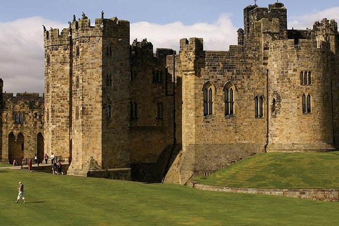 Harry Potter and English Castle Italian Tour Guide - Five things to know before booking