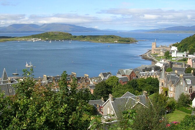 Highland Lochs & Castles Tour to Oban & Glencoe - Castle Stalker from the shore