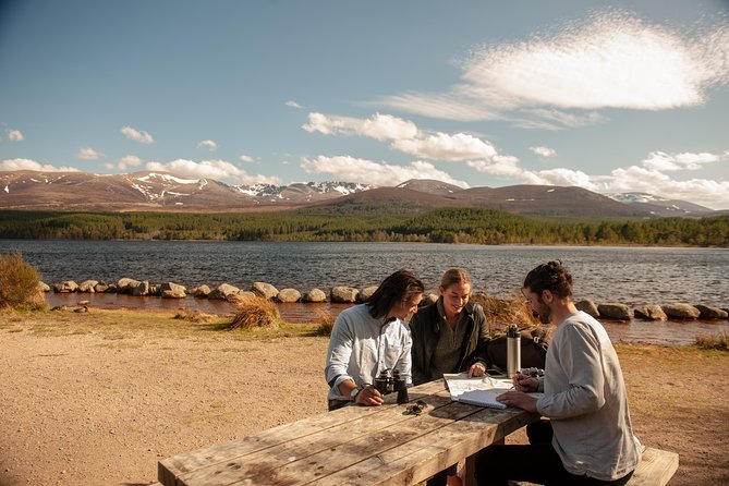Highland Lochs, Glens & Whisky Day Tour Including Admission - Pitlochry for lunch and a village stroll