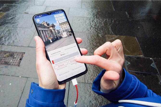 Highlights from Edinburgh’s Old Town: A Self-Guided Audio Tour - Starting at the Royal Scottish Academy and Princes Street Gardens