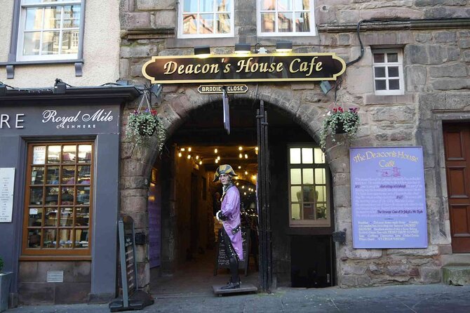 Highlights from the Royal Mile: A Self-Guided Audio Tour - John Knox, Mary Queen of Scots, and religious conflict