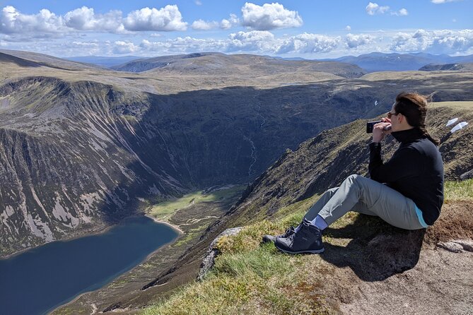 Hiking Adventure to Ben Macdui Scotland - Crossing the plateau toward Ben Macdui