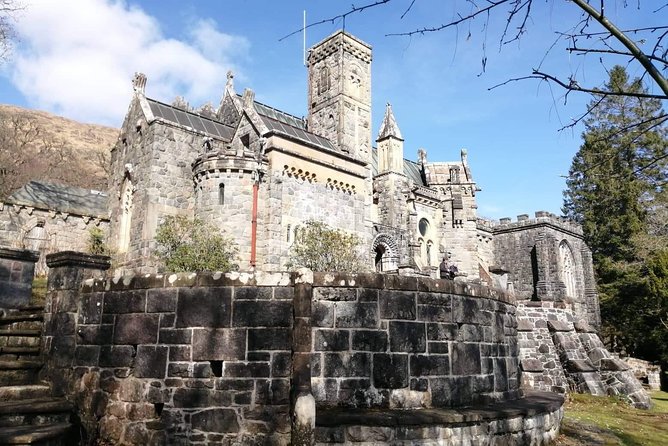 Historical Tour and Seafood Experience - Group size, vehicle comfort, and the private-tour confusion