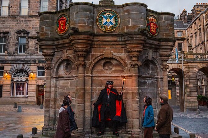 Immersive Old Town Ghost Walking Tour in Edinburgh - Sound, storytelling, and the right level of fear