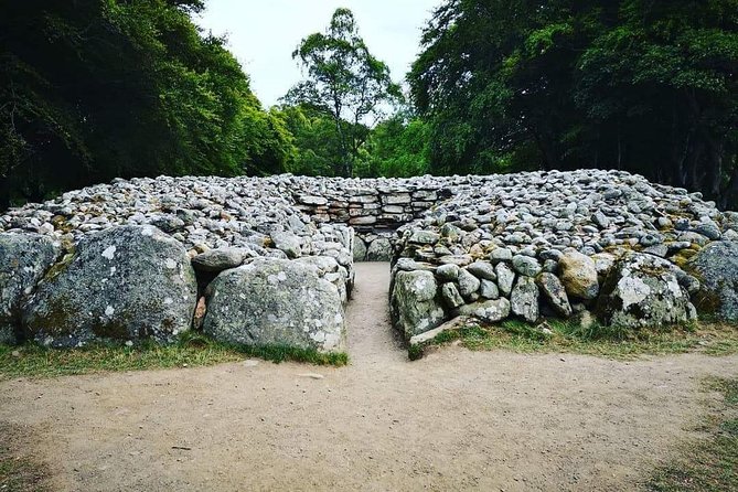 Invergordon Port Loch Ness Tour - Clava Cairns: ancient stones before the crowds