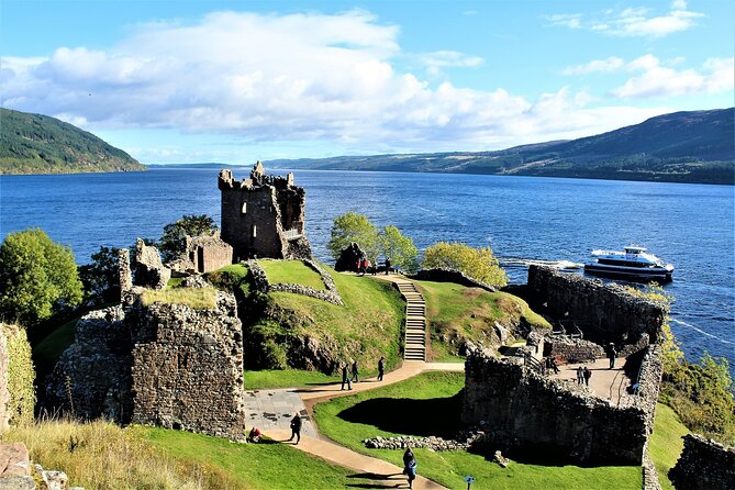 Invergordon Shore Excursion Highland Bucket List Tour - The guide and small-group experience