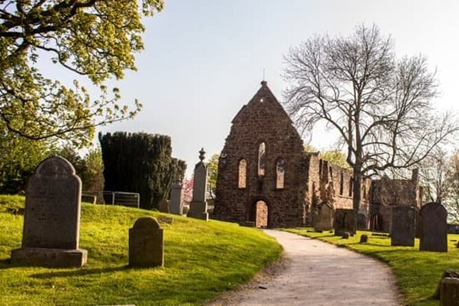 Inverness Outlander Tour - Wardlaw Mausoleum and the Fraser connection
