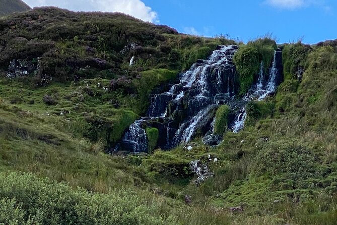 Isle oF SkyeTour.PORTREE,OLD MAN STORR,KILT ROCK.FROM INVERNESS - Lealt Falls and Kilt Rock finish the island section