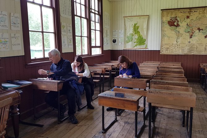 Jacobites and Scottish Highlands Day Tour from Glasgow - Highland Folk Museum and the Outlander connection