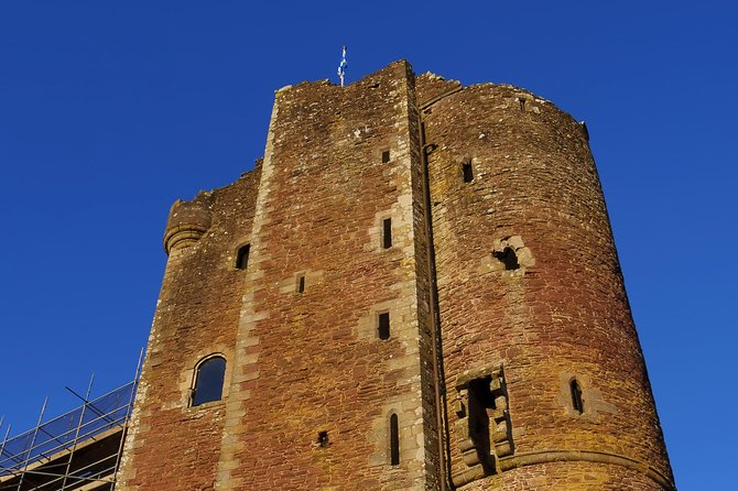Jamie Fraser Outlander tour to Lallybroch tours Edinburgh - Who should book this five-hour route?