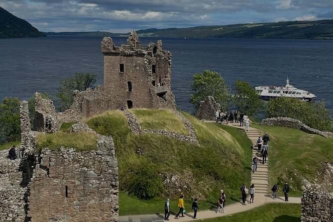 Loch Ness and Outlander Sites Tour from Inverness - Why this small Inverness tour works