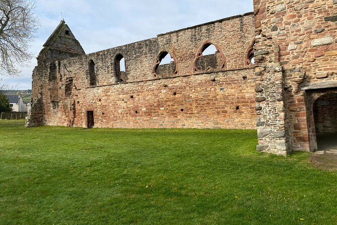 loch Ness, Inverness and Outlander Sites From Invergordon Port - Robertson’s and Beauly’s Highland Cows