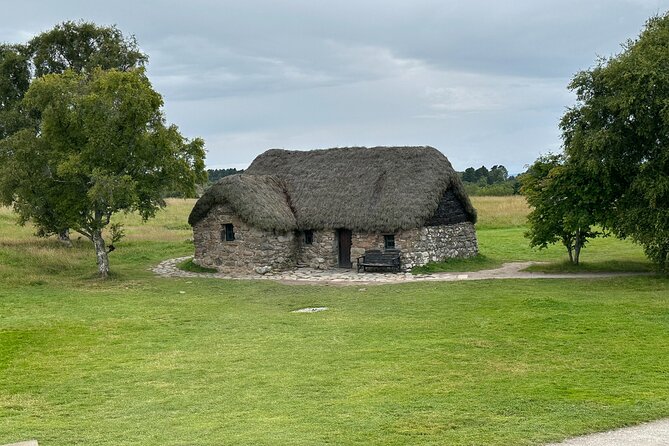 Loch Ness Tour: Day Trip to Loch Ness, Outlander Sites and More - Cawdor Castle and its carefully kept gardens