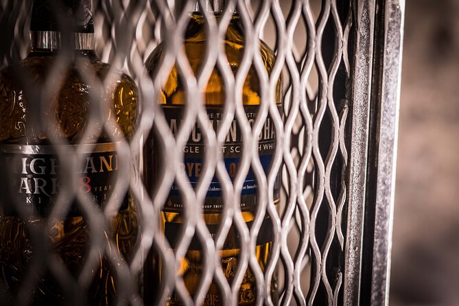 Luxury Whisky Tasting in Edinburgh's Underground Vaults | 90min - How the small group changes the evening