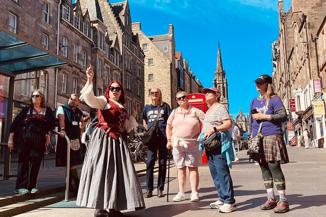 Magical Walking Tour in Edinburgh - Parliament Square and Scotland’s storytelling tradition