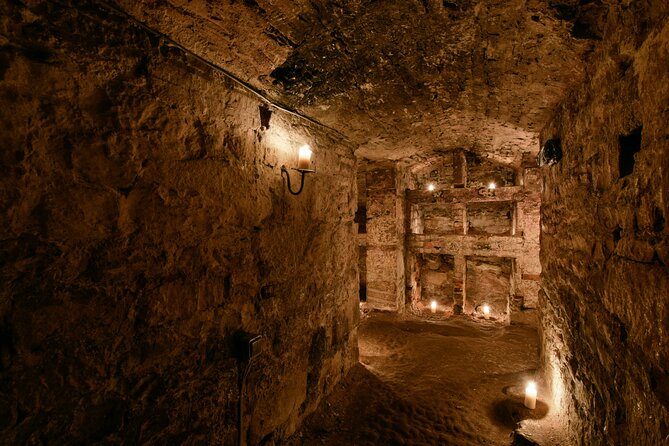 Multi-Sensory Night Walking Tour with Haunted Vaults in Edinburgh - Starting at Mercat Cross on the Royal Mile