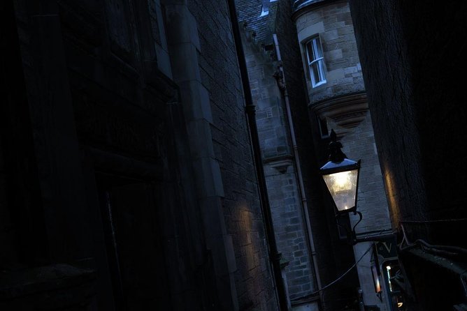 Multi-Sensory Night Walking Tour with Haunted Vaults in Edinburgh - Small details that can change the experience