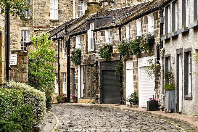 Off The Beaten Path Edinburgh: Dean Village Private Walking Tour - Meeting at Princes Street and heading toward the village