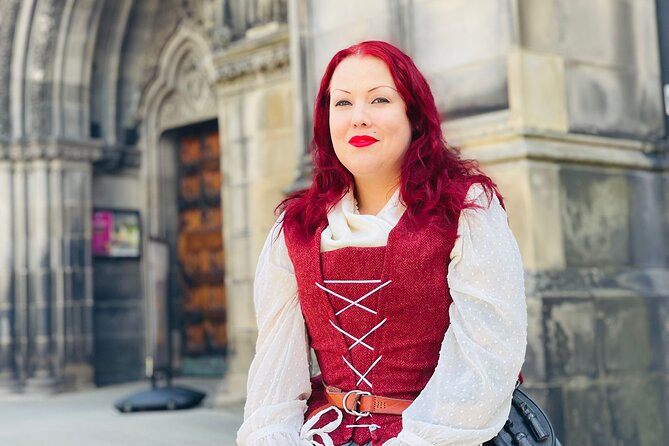 Old Town Walking Tour - Niddry Street, Tweeddale Court, and the Old Town’s Smaller Corners