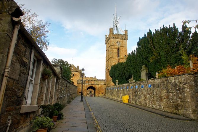 On the Trail of Mary Queen of Scots Private Tour in a Minivan from Edinburgh - Why this Mary Queen of Scots day works