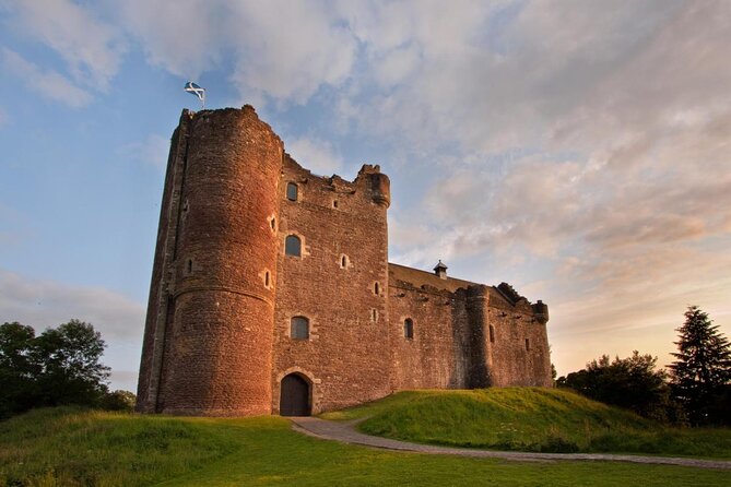 Outlander locations experience, Private Tour in a premium Minivan - Key things to know before booking