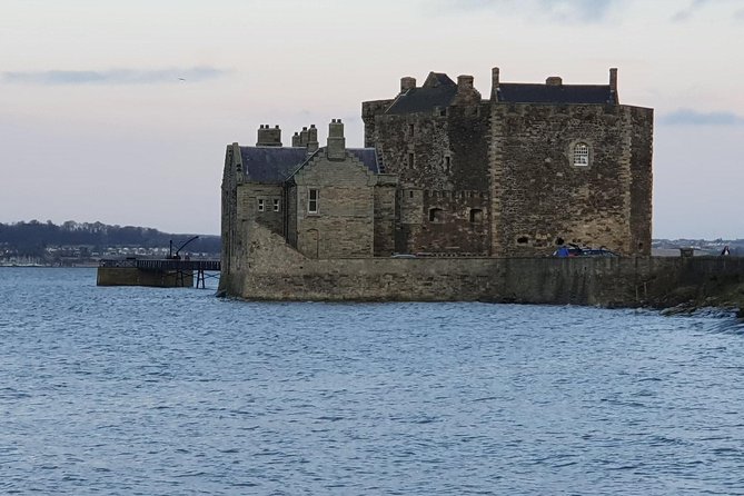 Outlander Tour - What the private guide service adds