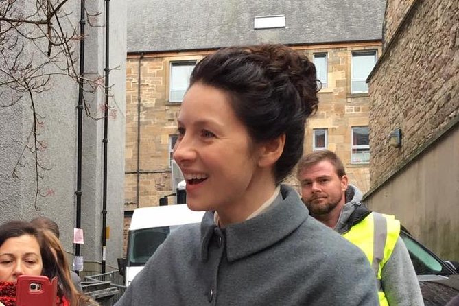 Outlander Walking Tour of Edinburgh's Old Town - Holyroodhouse, Bonnie Prince Charlie, and the novels