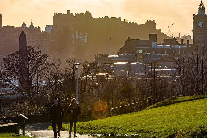 Private 4h Walking Tour in Edinburgh with Edinburgh Castle Tour - Victoria Street, Harry Potter stories, and photo time