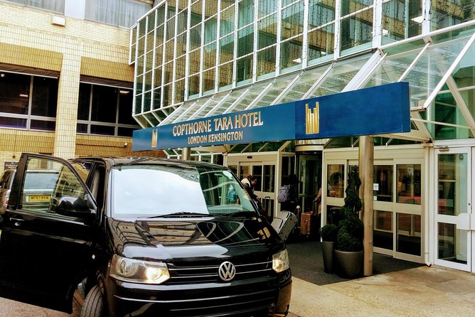 Private Airport transfer From or to Edinburgh airport (One way transfer) - The ride into Edinburgh