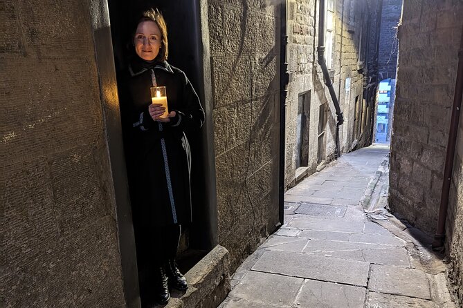 Private Dark History Tour: Eerie Edinburgh - Canongate’s bloody past
