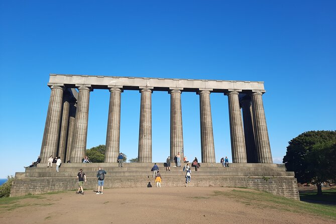 Private Edinburgh Full Day Guided Tour in a Black Cab LEVC TX - St Giles, the Vennel, and the city’s best classic views