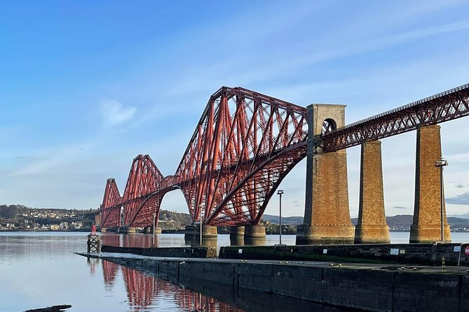 Private Executive Edinburgh Airport transfers to Edinburgh City - The drive into medieval Edinburgh