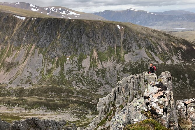 Private Guided Rock Climbing Experience in the Cairngorms - Several climbs, then the abseil