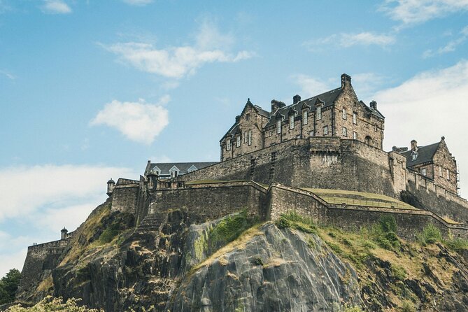 Private Half Day Tour of Edinburgh in a Black Cab - Edinburgh Castle from Castle Rock