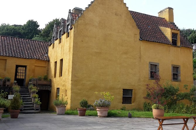 Private Outlander Tour from Edinburgh - Blackness Castle as Fort William