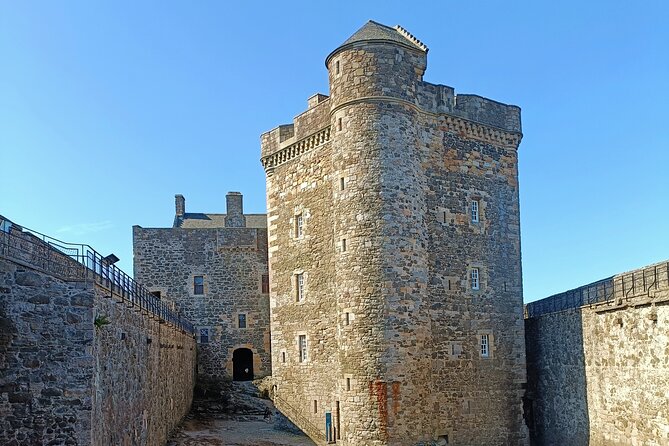 Private Outlander tour from Glasgow or Edinburgh - Blackness Castle and the Fort William scenes