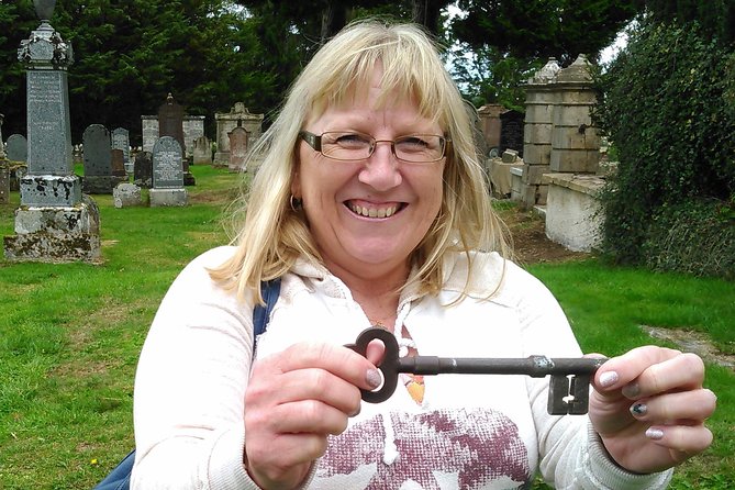 Private Outlander Tour - with Urquhart Castle Option - Old High St Stephen’s Church and Culloden prisoners