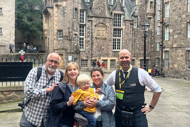 Private Royal Mile walking tour - Discover the history of our most famous street - Starting near Dynamic Earth and Holyroodhouse