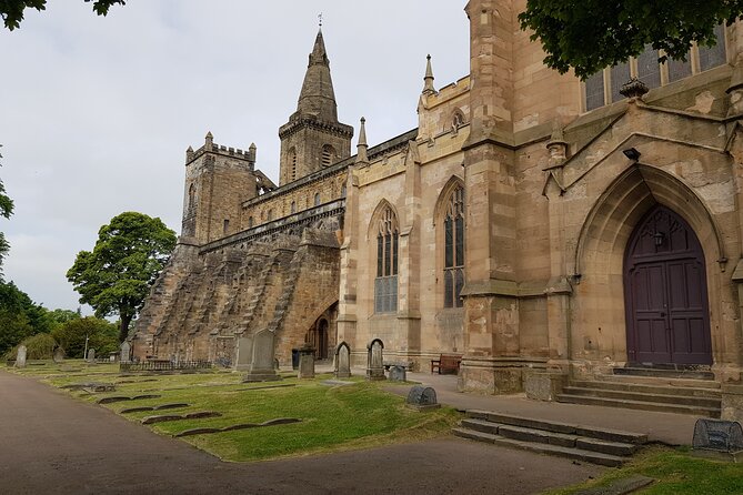 Private St Andrews, Dunfermline and Fife Day Tour from Edinburgh - St Andrews and the Old Course