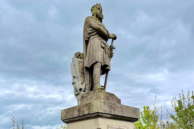 Private Stirling Day Guided Tour in the Premier Classic LEVC TXE - Bannockburn and the cost of a quick battlefield visit